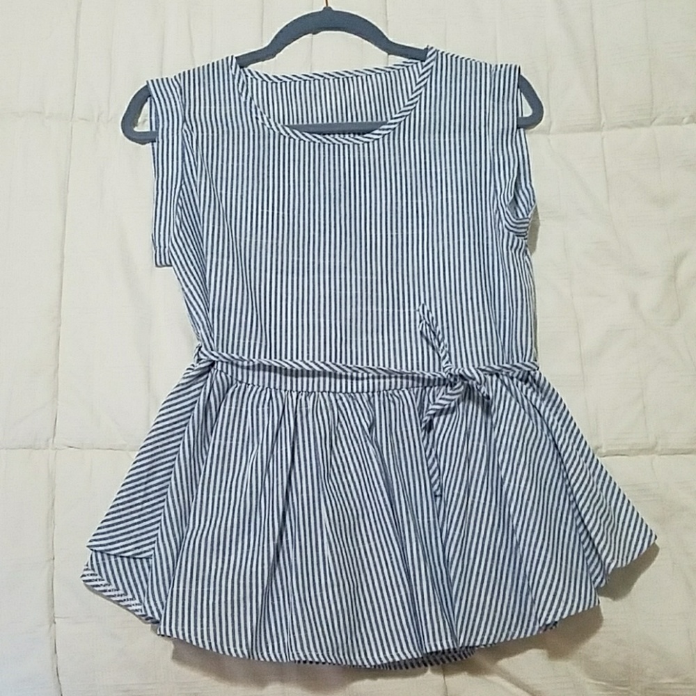 Perfect peplum top blouse, size 4